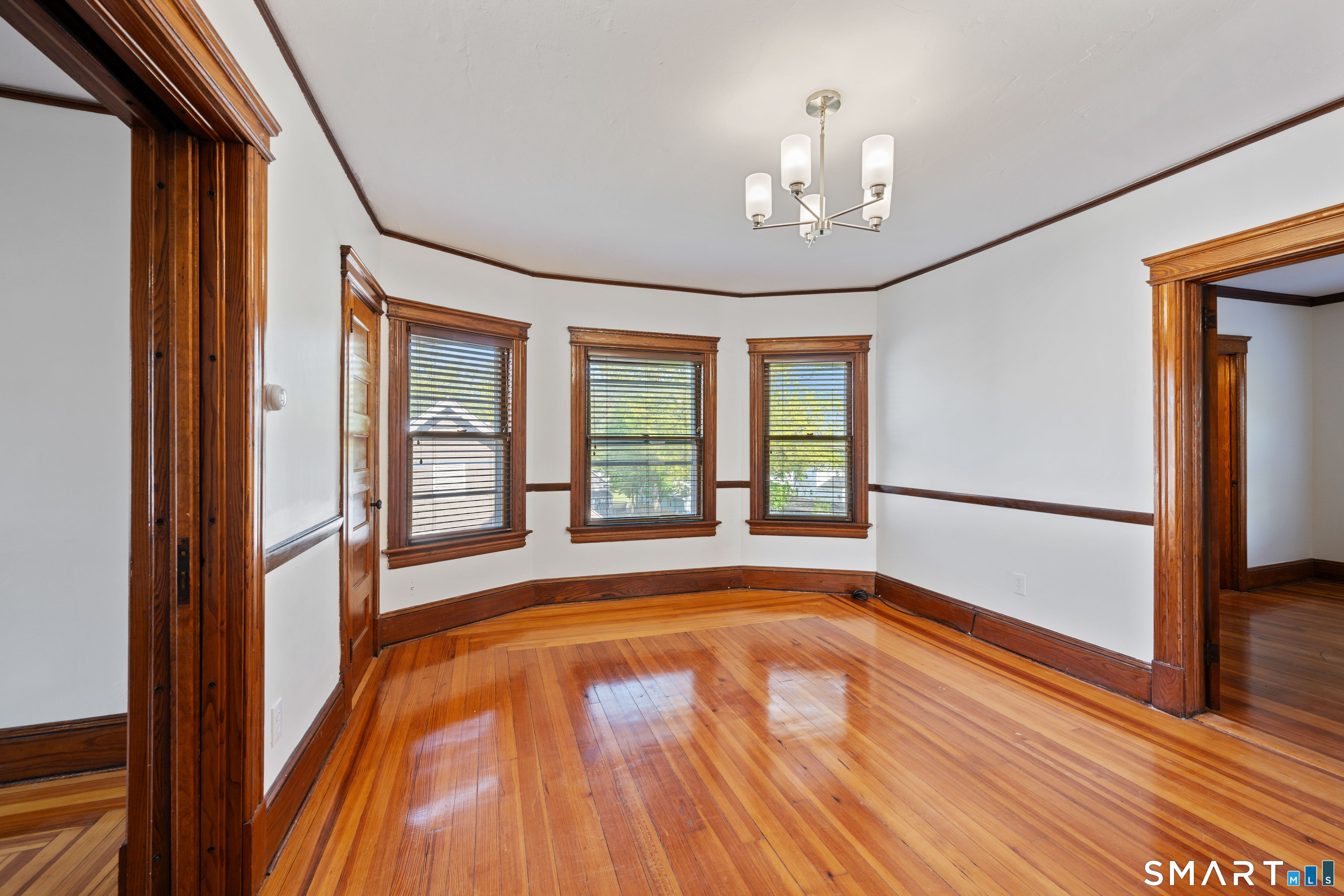 19 Thomas Street West Hartford CT 06119