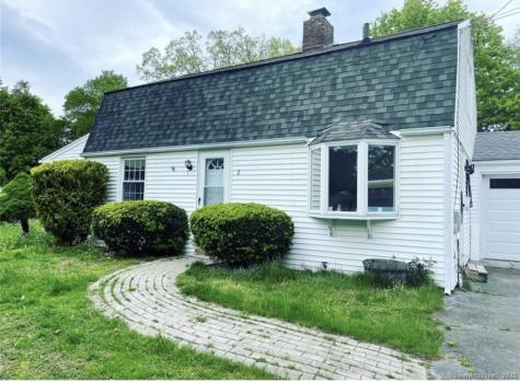2 Simscroft Road Simsbury CT 06070