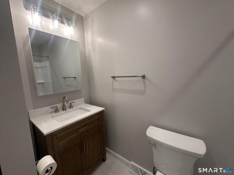 1690 Dixwell Avenue Hamden CT 06514
