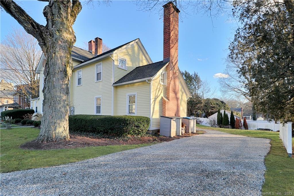 635 Stratfield Road Fairfield CT 06825