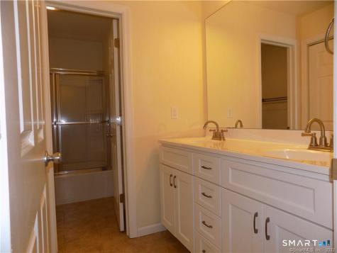 6 Barnum Court Bethel CT 06801