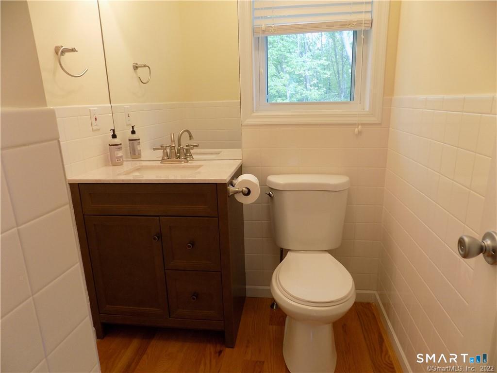 6 Barnum Court Bethel CT 06801
