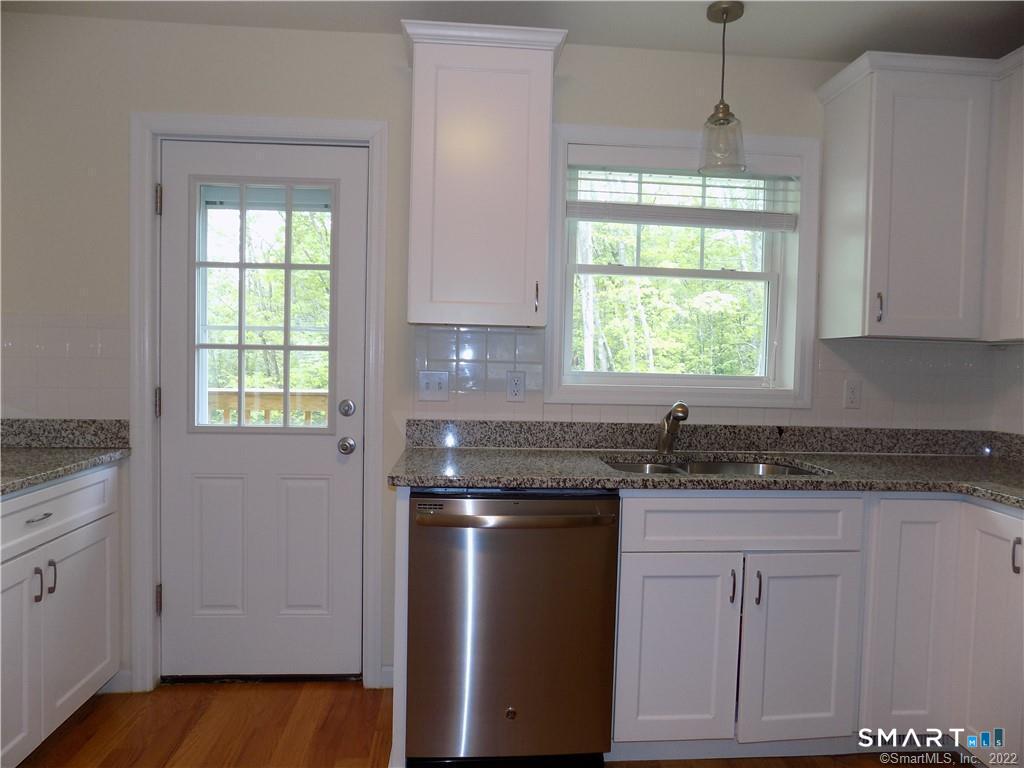 6 Barnum Court Bethel CT 06801