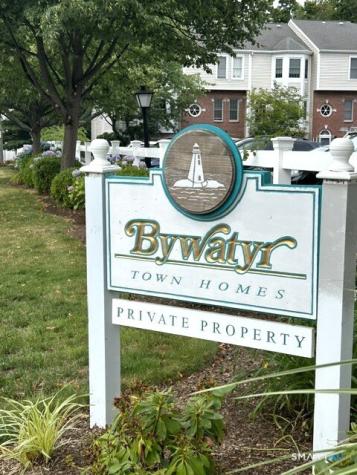 82 Bywatyr Lane Bridgeport CT 06605