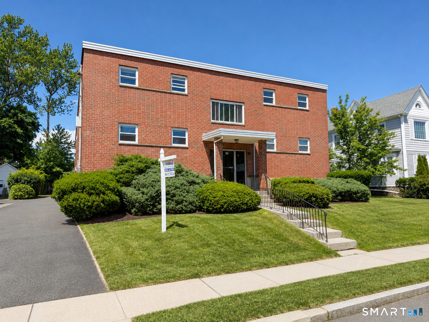 23 Oakwood Avenue West Hartford CT 06119