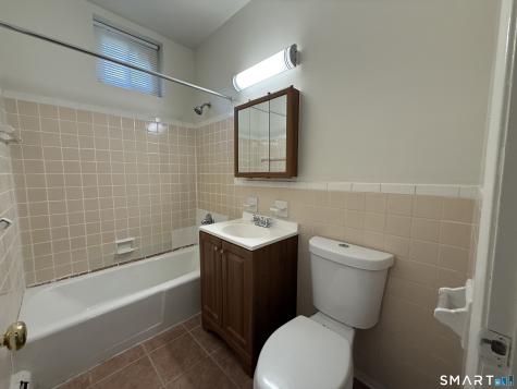 23 Oakwood Avenue West Hartford CT 06119