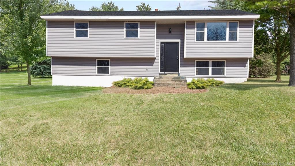 28 Forest Hills Drive New Fairfield CT 06812