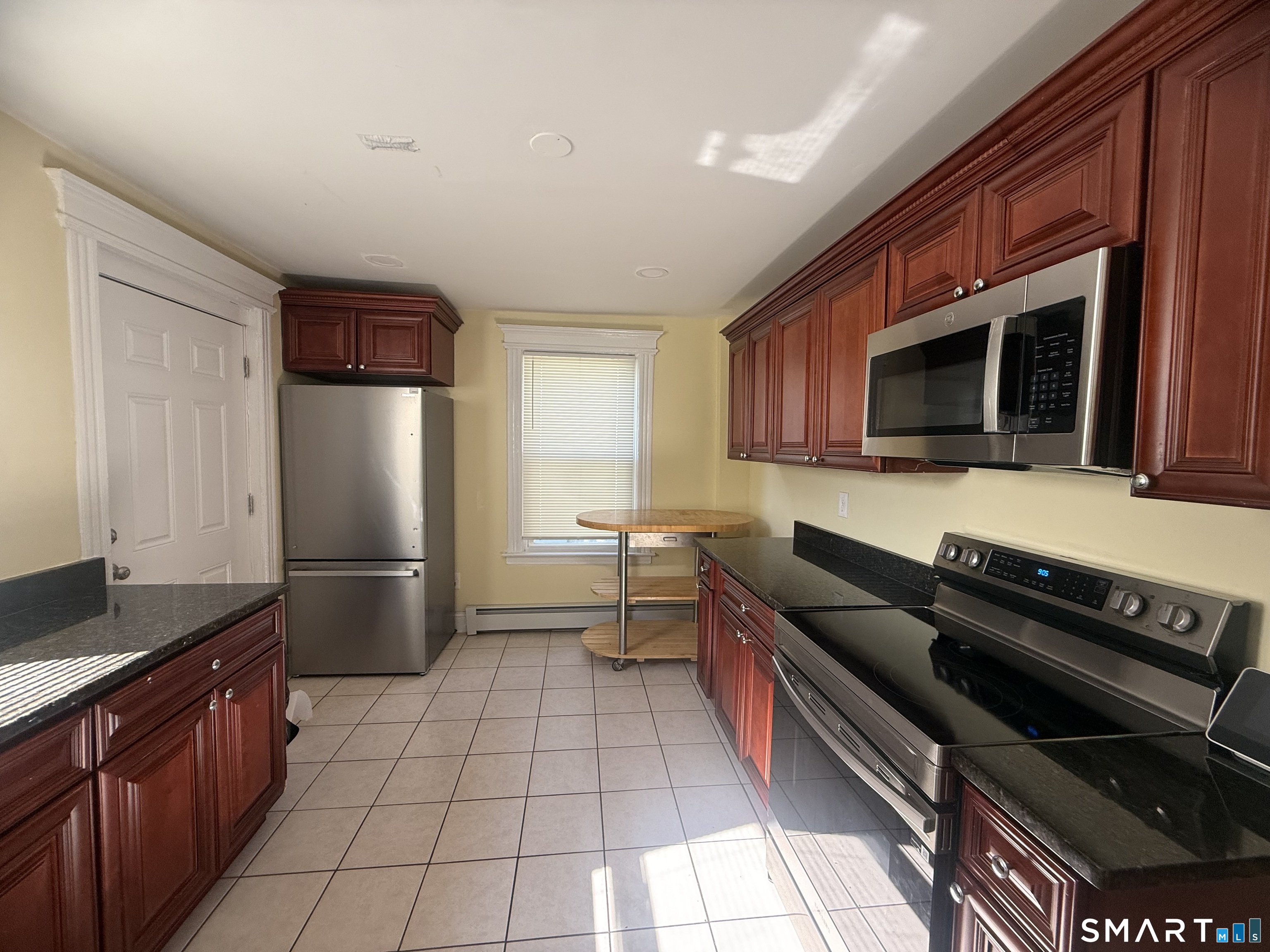 382 Vine Street Hartford CT 06112