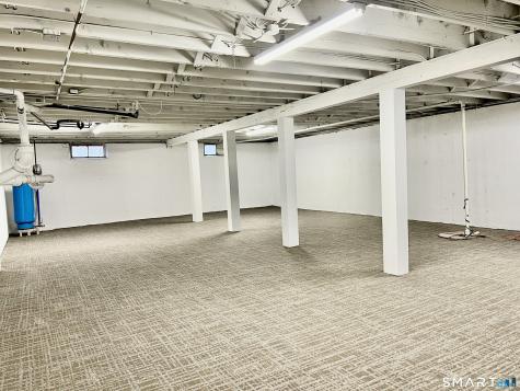 1096 Peck Lane Cheshire CT 06410