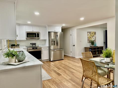 1096 Peck Lane Cheshire CT 06410