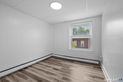 156 Garfield Avenue New London CT 06320