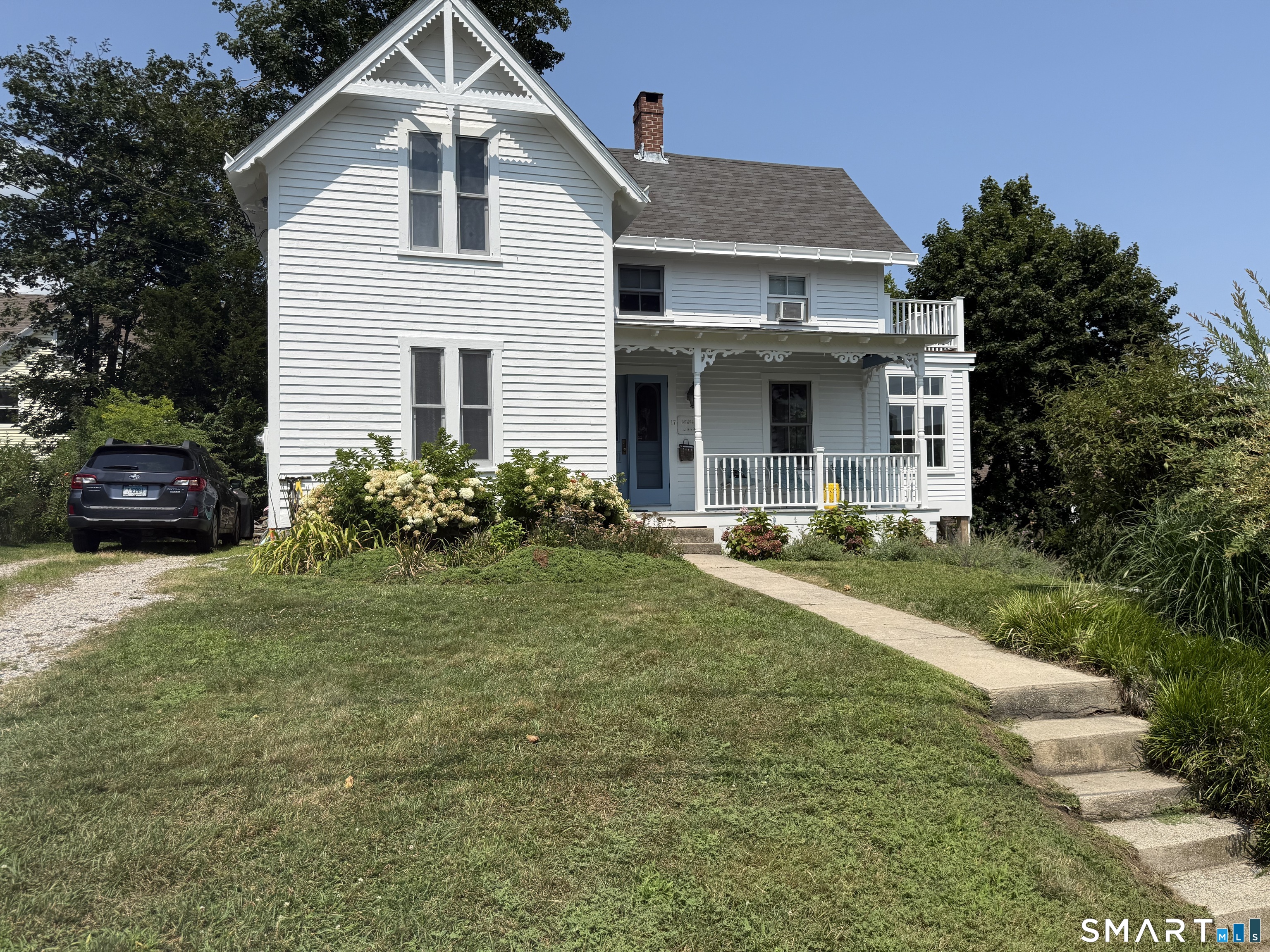 17 Smith Court Groton CT 06340