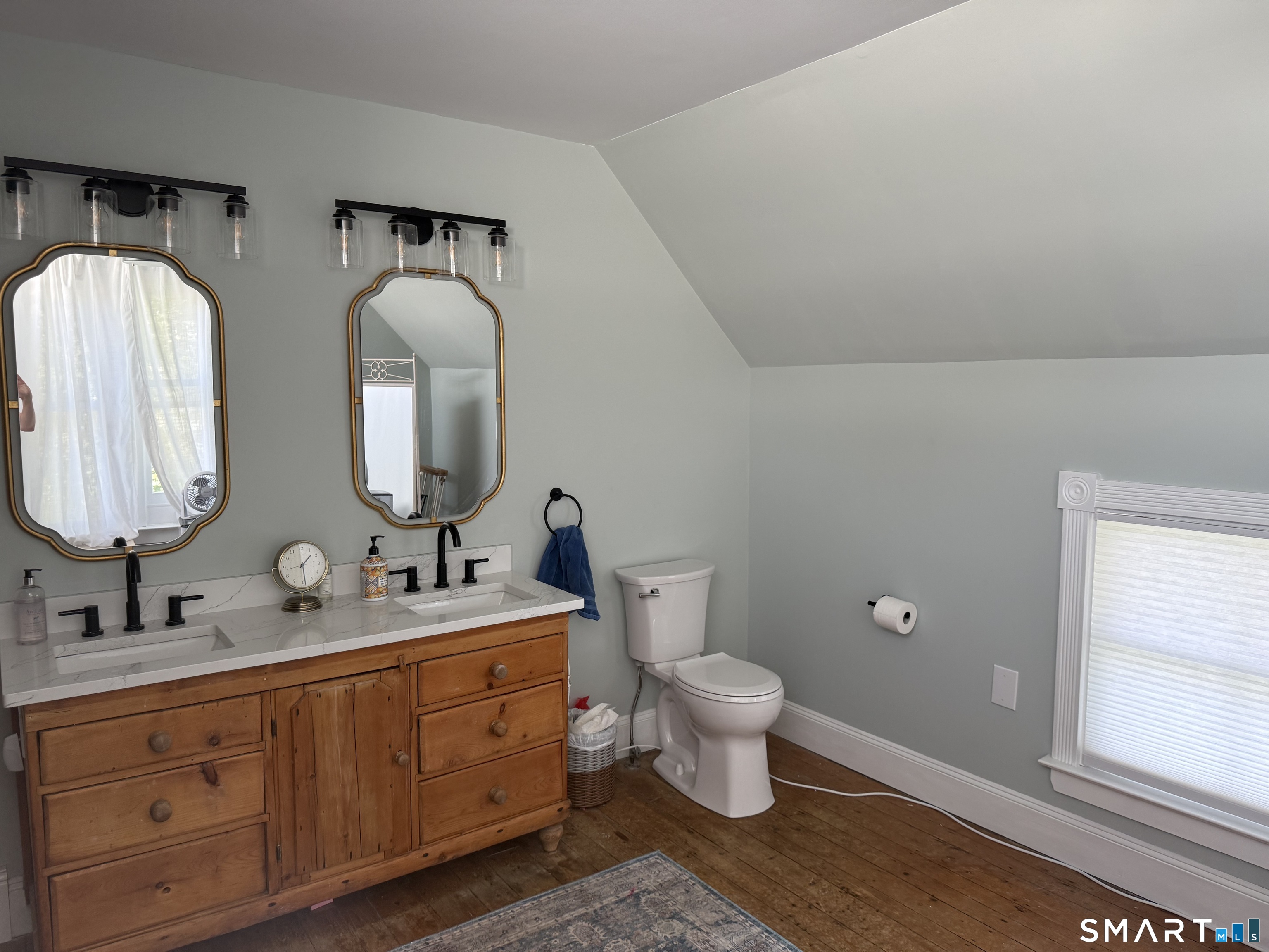 17 Smith Court Groton CT 06340