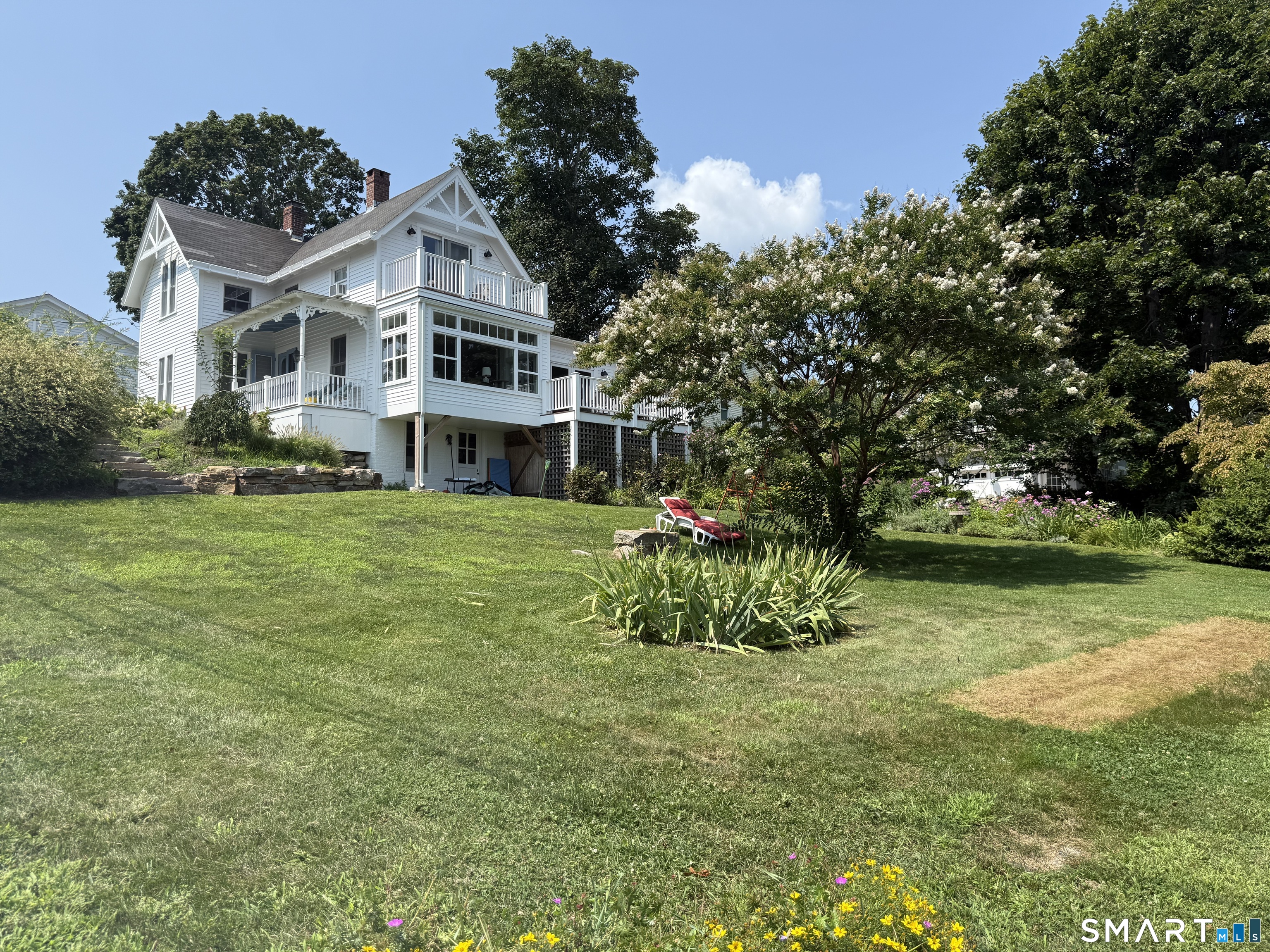 17 Smith Court Groton CT 06340