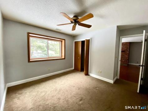 1404 Summer Hill Drive South Windsor CT 06074