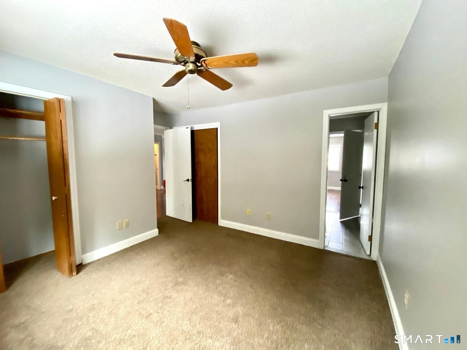 1404 Summer Hill Drive South Windsor CT 06074