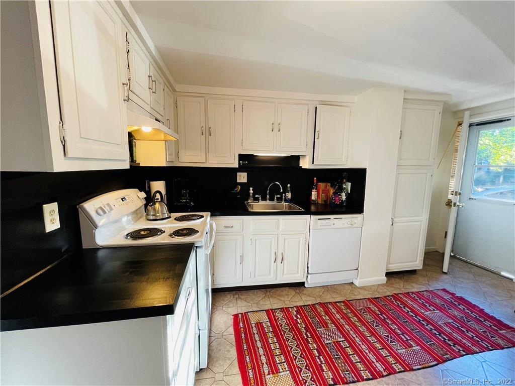 64 Forest Street New Canaan CT 06840