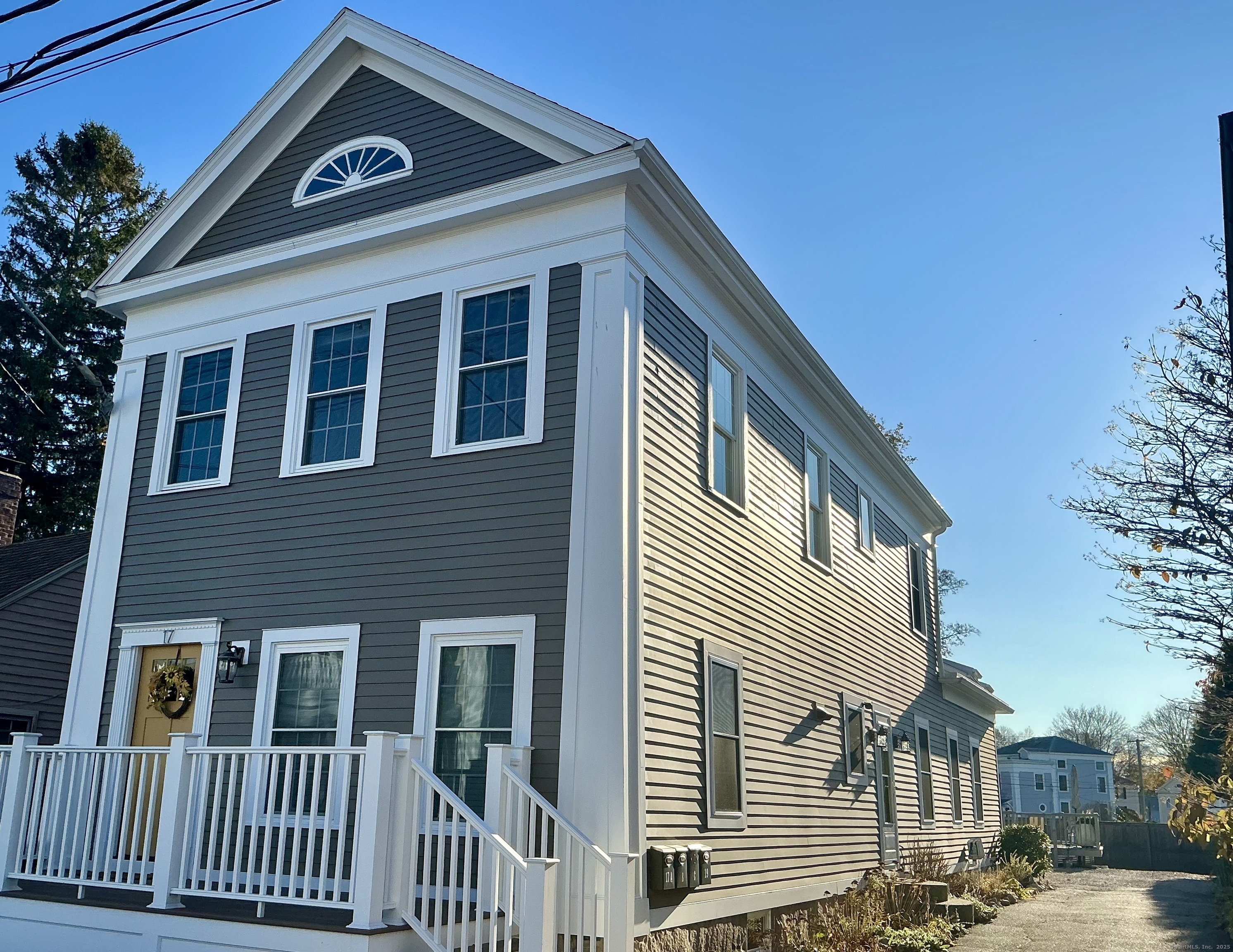 17 Willow Street Stonington CT 06355