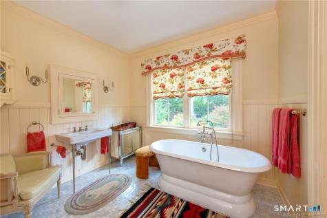 4 Juniper Ledge Lane Salisbury CT 06039