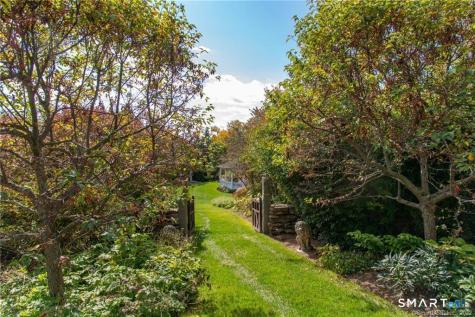 4 Juniper Ledge Lane Salisbury CT 06039