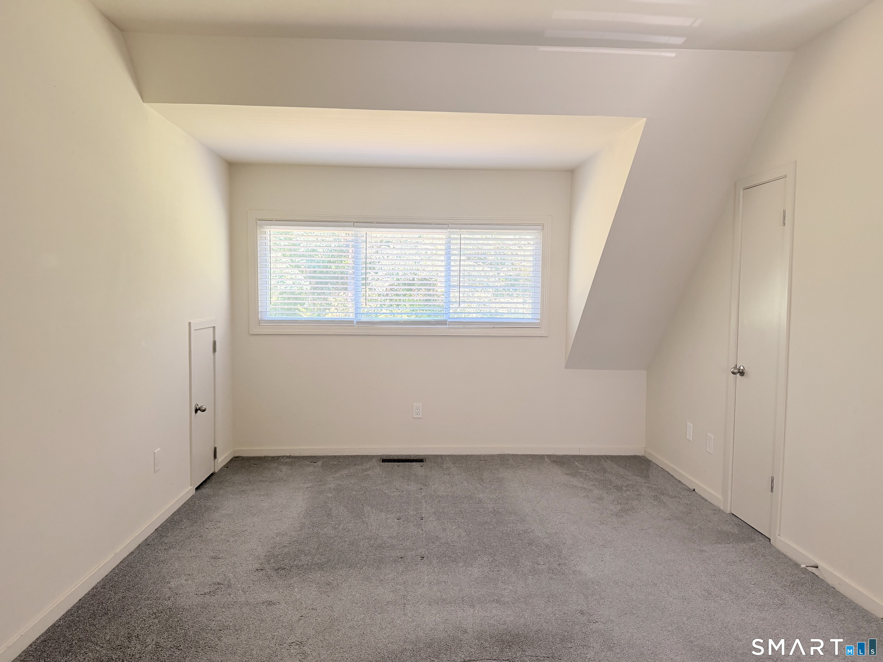 86 Montoya Drive Branford CT 06405