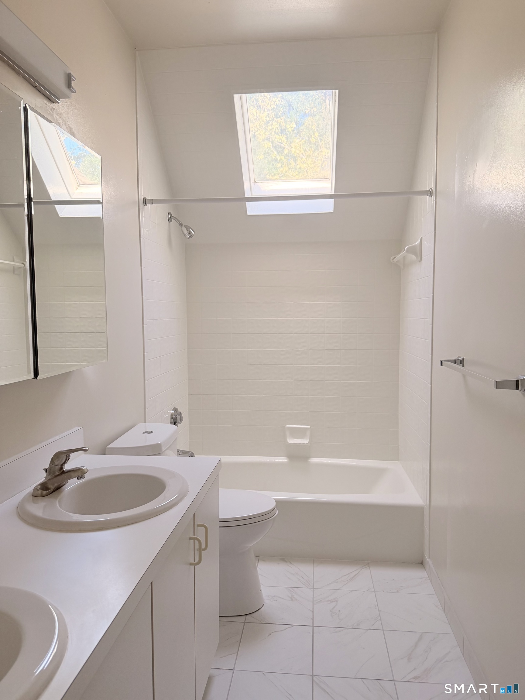86 Montoya Drive Branford CT 06405