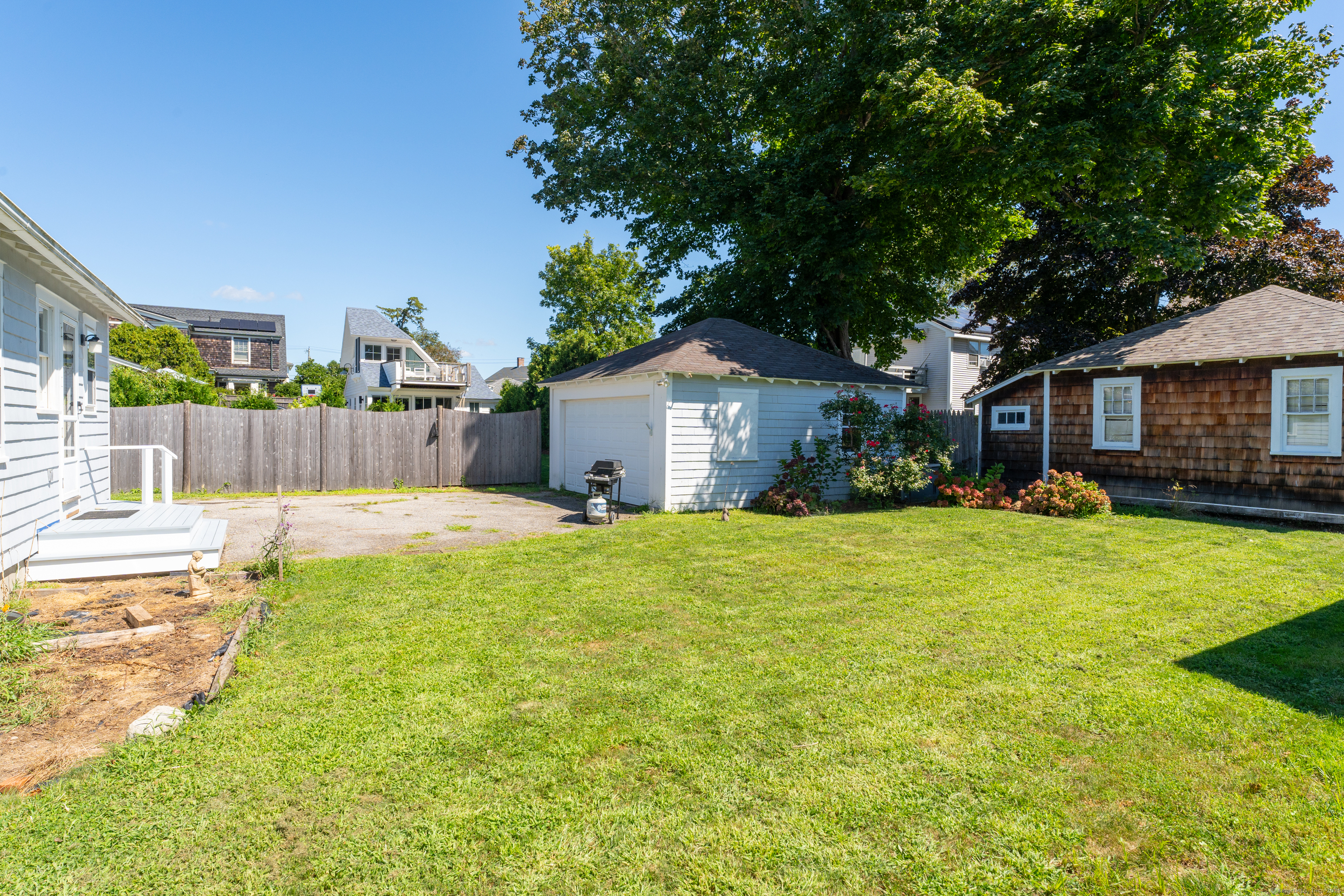 27 Ridgewood Avenue Madison CT 06443