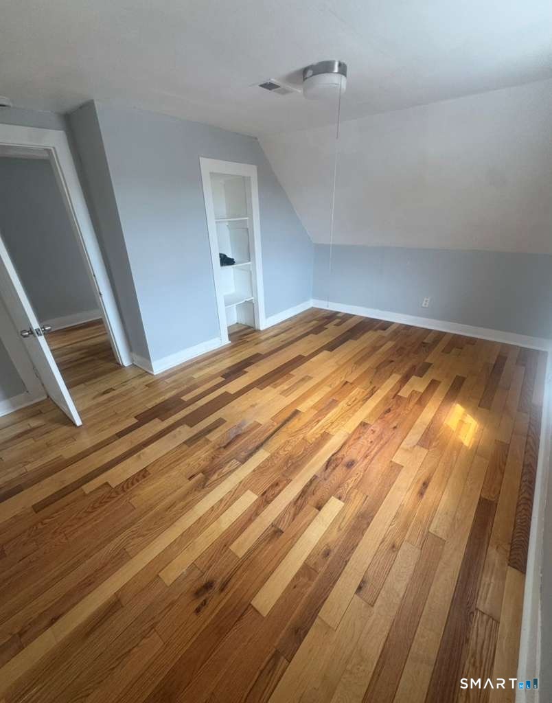 7 Armstrong Place Bridgeport CT 06608