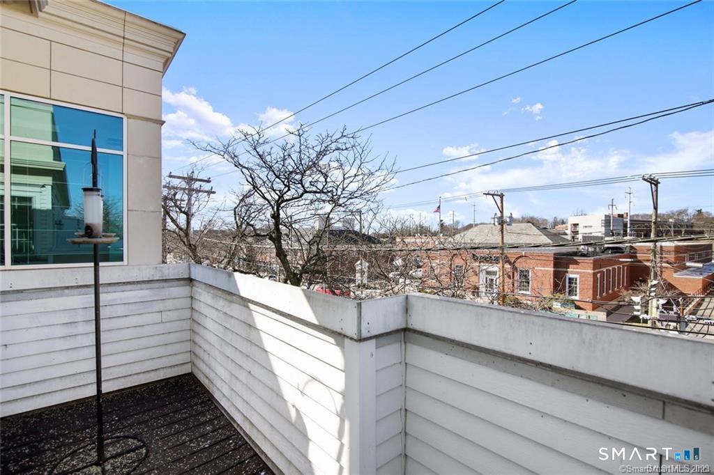 1241 Post Road Fairfield CT 06824