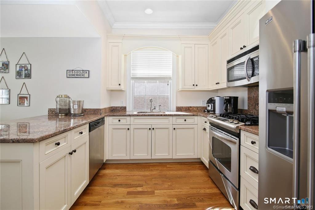 1241 Post Road Fairfield CT 06824