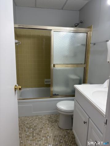 71 East Broadway Milford CT 06460