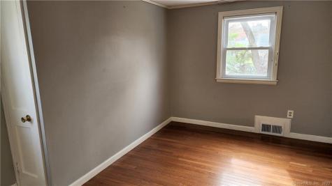 25 Madsen Road West Hartford CT 06110