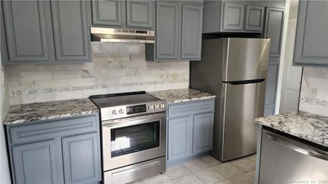 25 Madsen Road West Hartford CT 06110