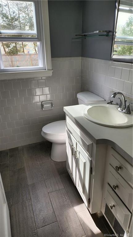 25 Madsen Road West Hartford CT 06110
