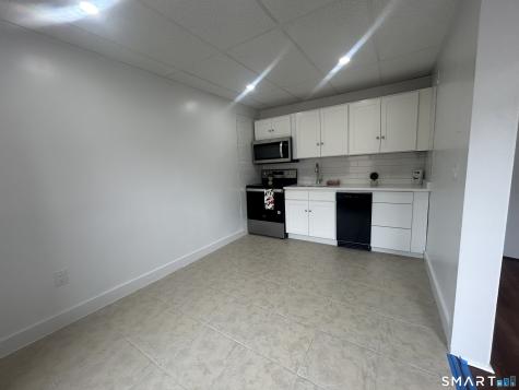 156 Garfield Avenue New London CT 06320