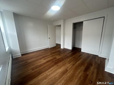 156 Garfield Avenue New London CT 06320