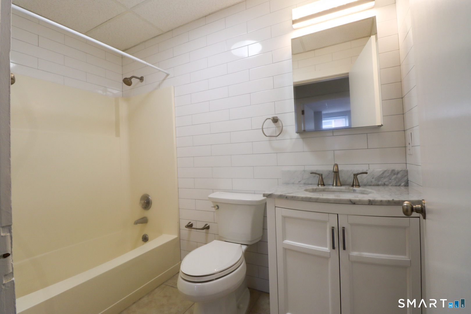 156 Garfield Avenue New London CT 06320