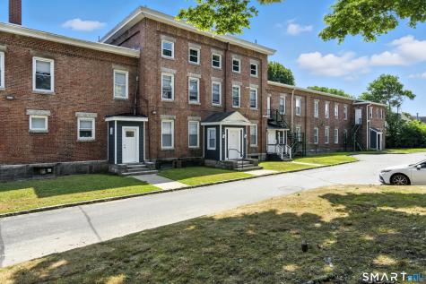 156 Garfield Avenue New London CT 06320