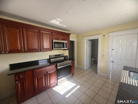 382 Vine Street Hartford CT 06112