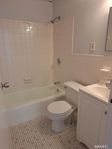 217 Hollister Avenue Bridgeport CT 06607