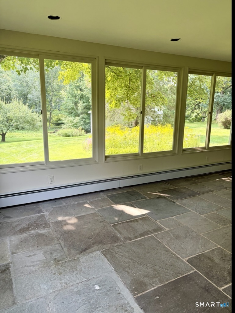 320 Valley Road Easton CT 06612