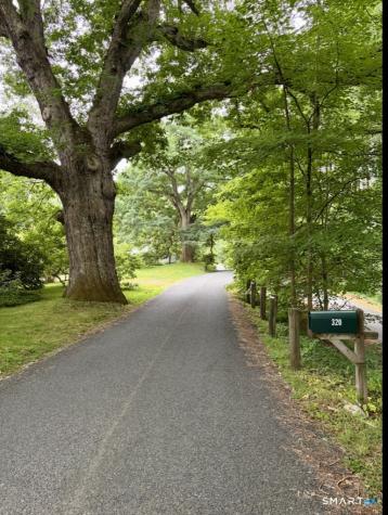 320 Valley Road Easton CT 06612