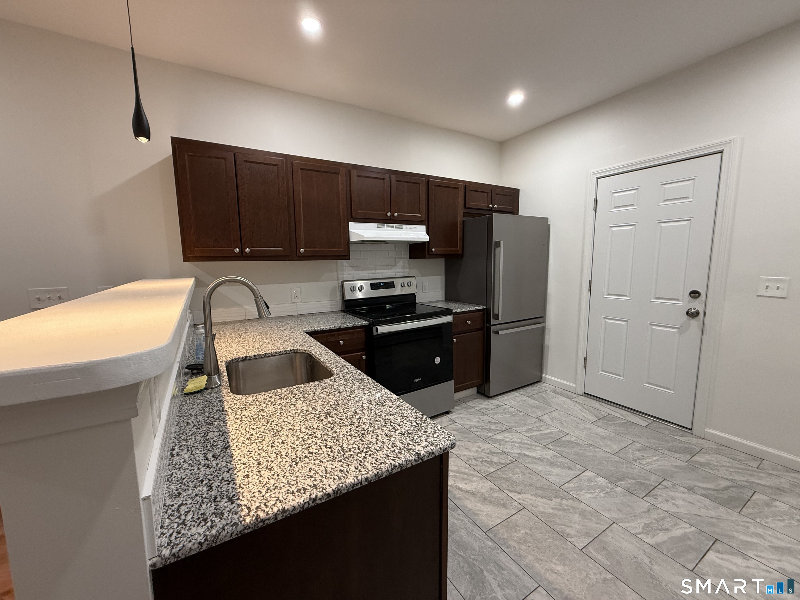 53 Mahl Avenue Hartford CT 06120