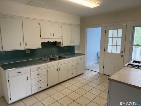 131 Eastern Drive Middletown CT 06457