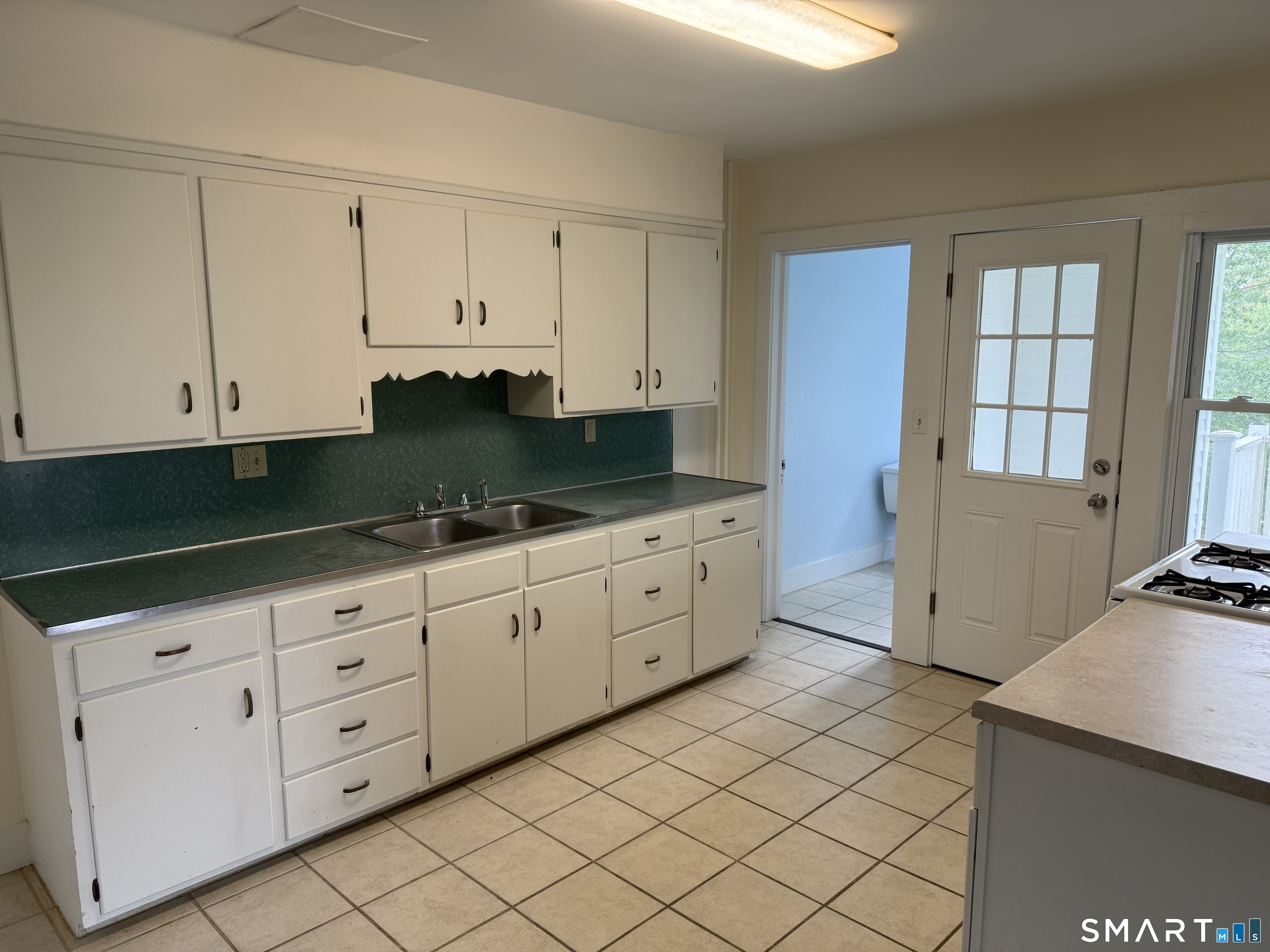 131 Eastern Drive Middletown CT 06457