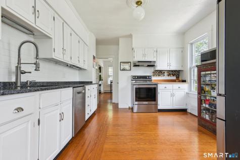24 Warren Avenue Groton CT 06355
