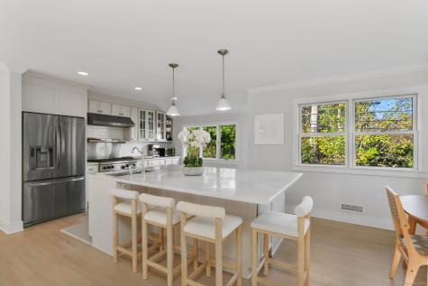 6 Meadowbank Road Greenwich CT 06870