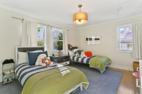 6 Meadowbank Road Greenwich CT 06870