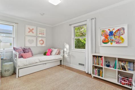 6 Meadowbank Road Greenwich CT 06870