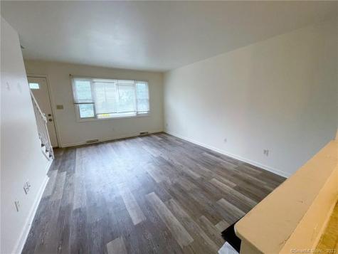 663 Newhall Street Hamden CT 06517